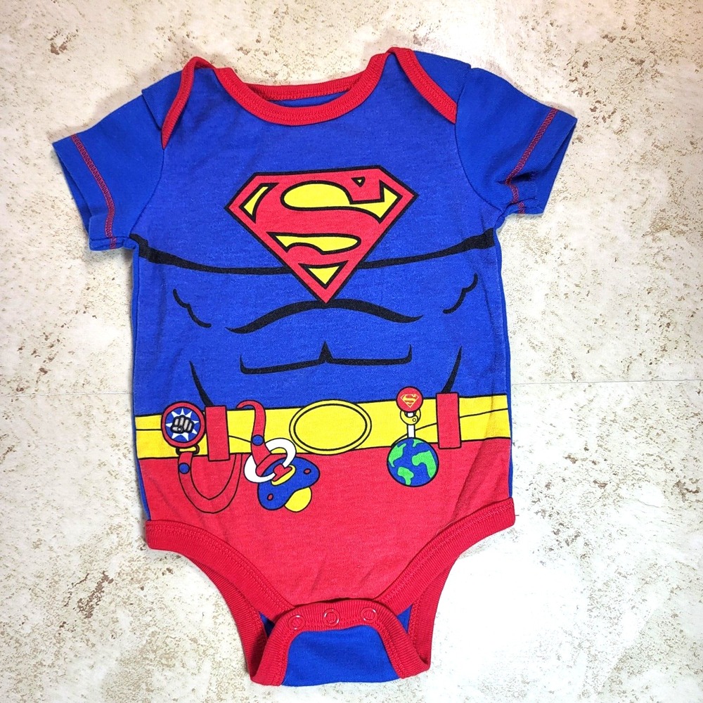 DC Heroes Bodysuits Superman Batman Muscles‎ Halloween Snap Crotch 0-3 months - Picture 2 of 8